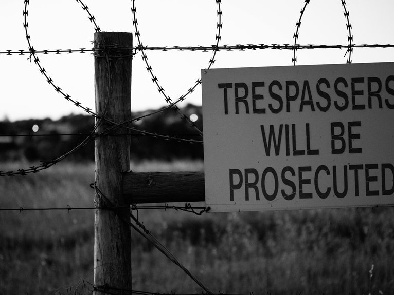 hoa access to backyard policy